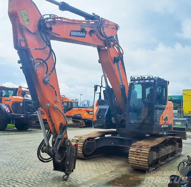 Doosan DX 235 LCR-7 Raupenbagger