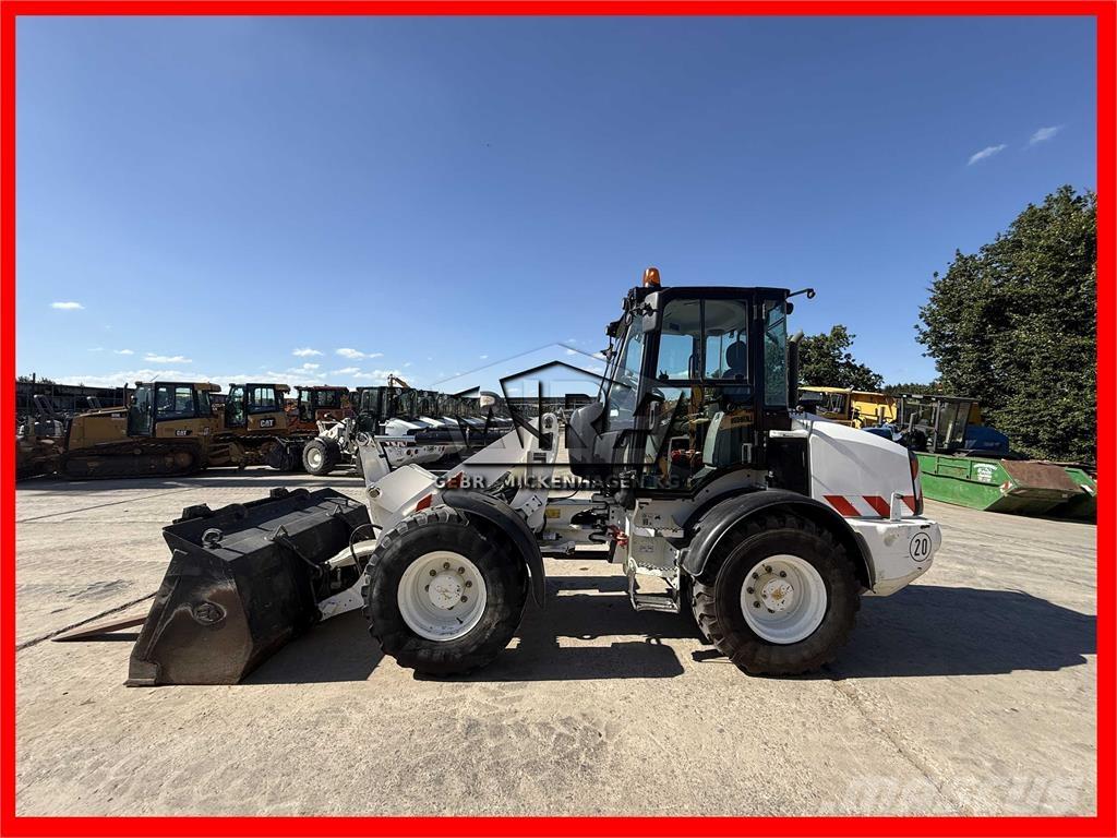 CAT 908 M Radlader