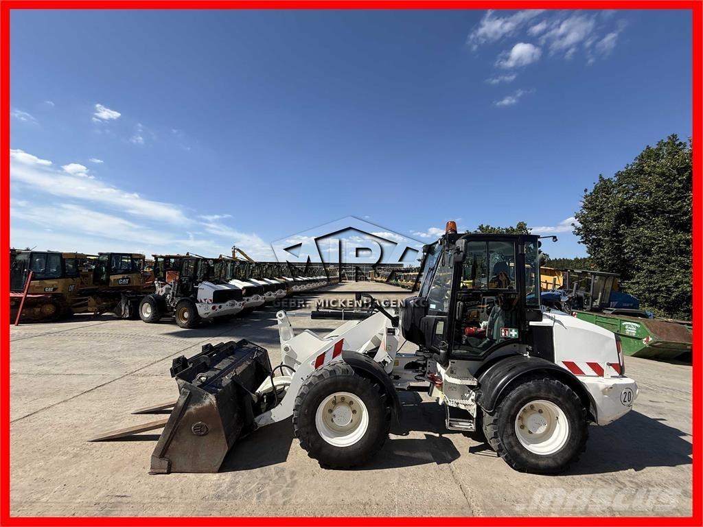 CAT 908M Radlader