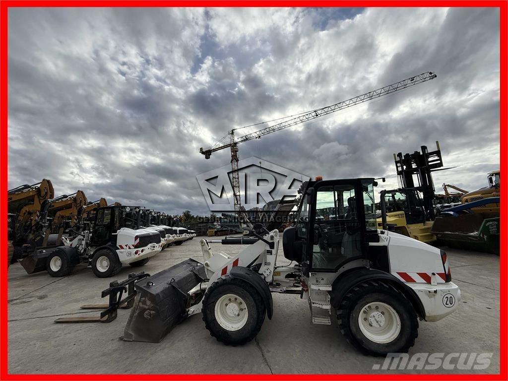 CAT 908M Radlader