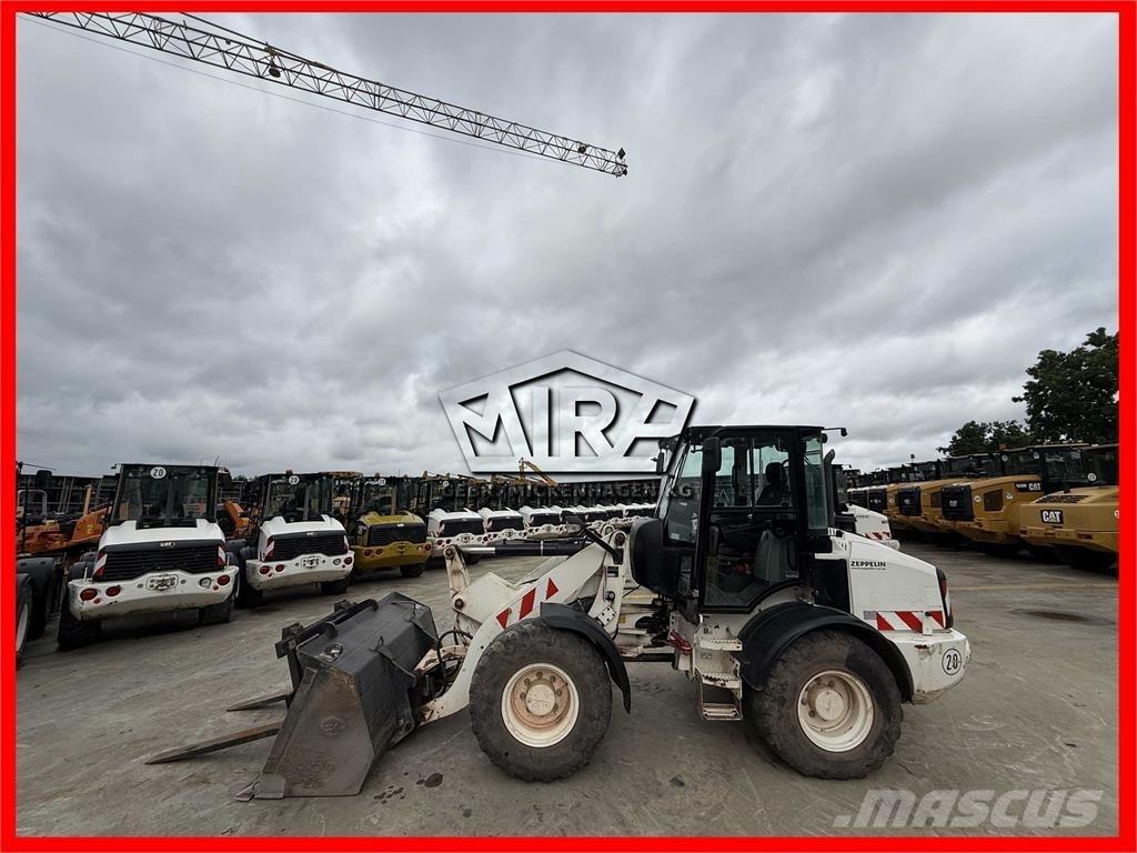 CAT 908M Radlader