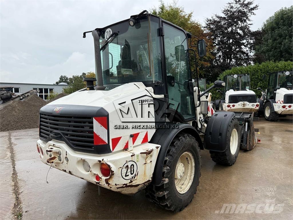 CAT 908M Radlader