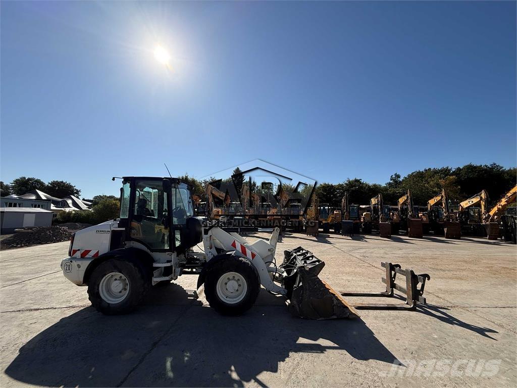 CAT 908M Radlader