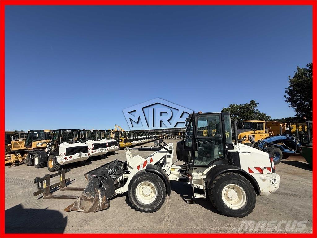 CAT 908M Radlader