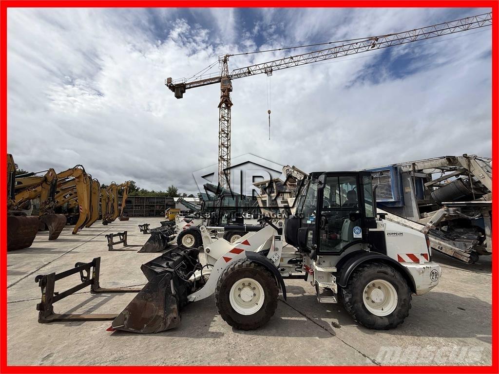CAT 908M Radlader