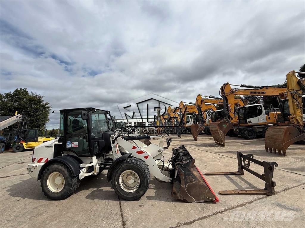 CAT 908M Radlader
