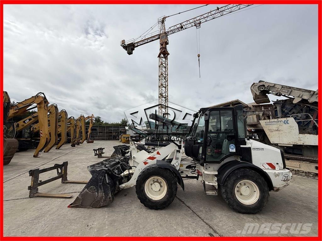 CAT 908M Radlader