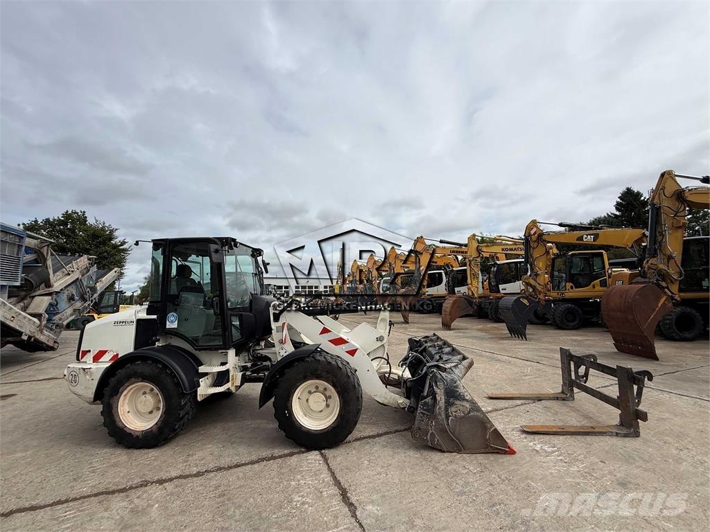CAT 908M Radlader