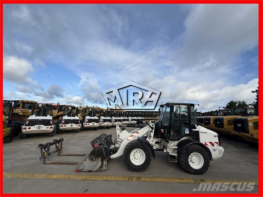 CAT 908M Radlader