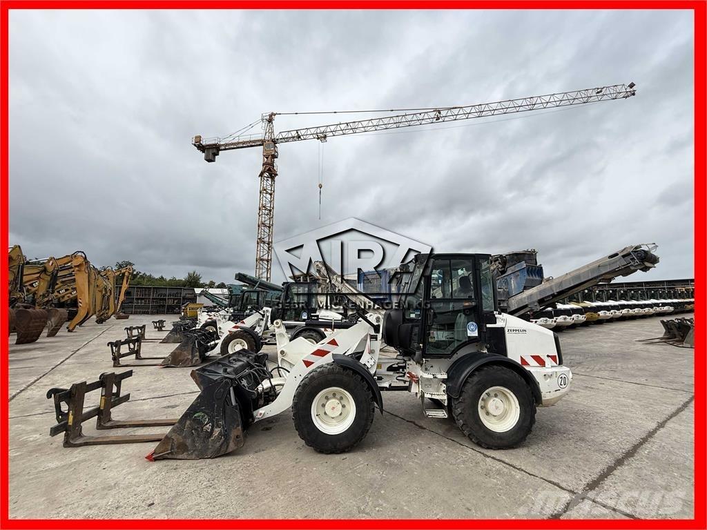 CAT 908M Radlader