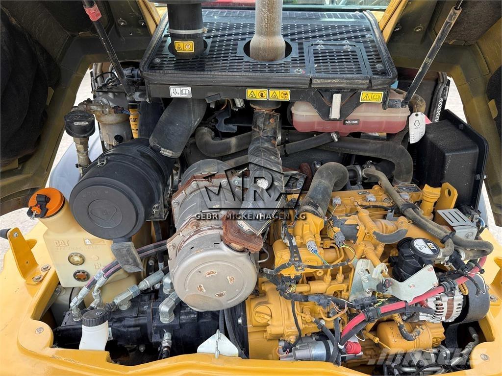 CAT 908M Radlader
