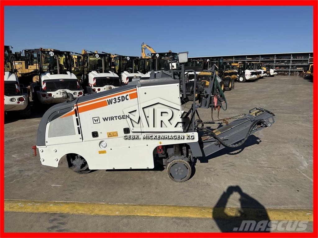 Wirtgen W 35 DC Asphaltfräsen