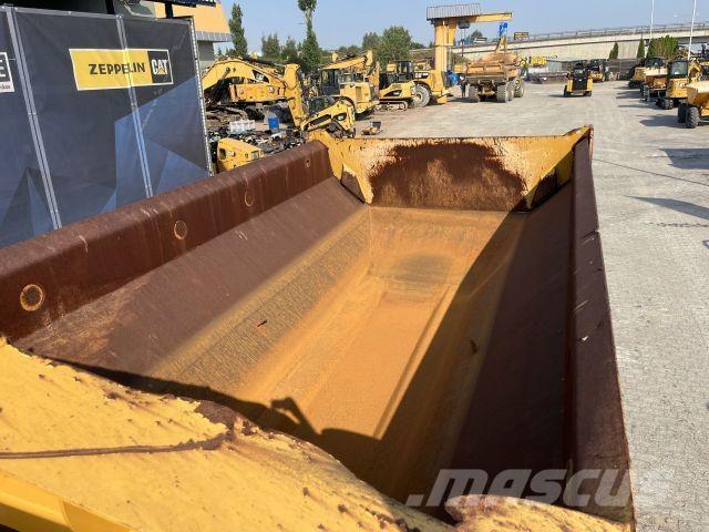 CAT 730 Sonstige Baumaschinen