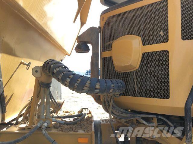 CAT 730 Sonstige Baumaschinen