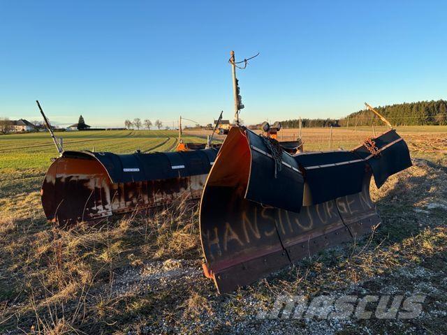Dücker Schneepflug Wendepflüge