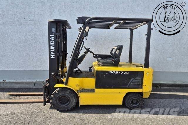 Hyundai 30B-7 Elektro Stapler