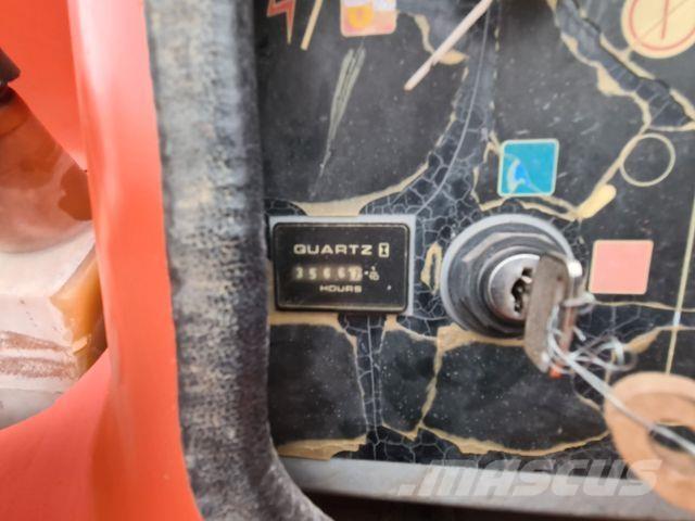 JLG 450 AJ - Gelenkteleskoparbeitsbühnen