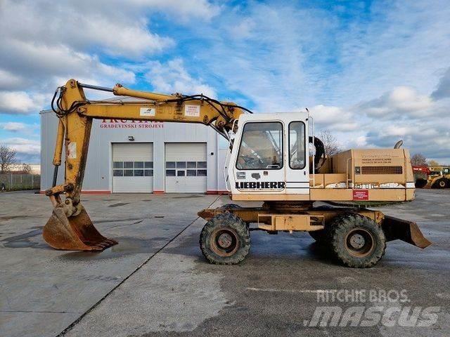 Liebherr A912 Mobilbagger