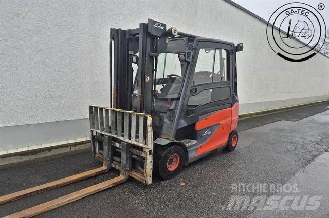 Linde E25/600 HL Elektro Stapler
