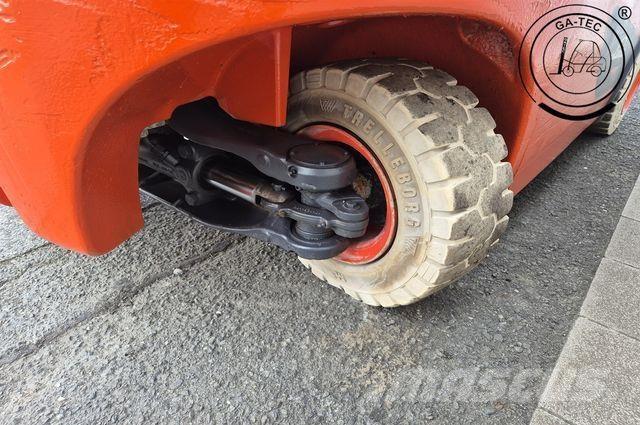 Linde H16T Gas Stapler