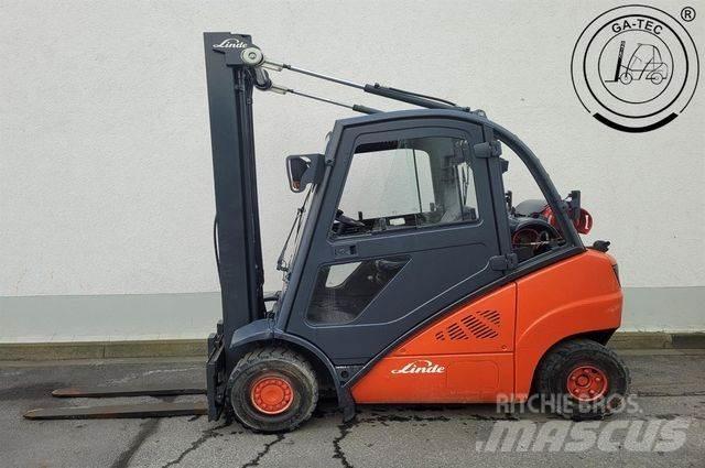 Linde H25T Gas Stapler