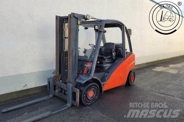Linde H25T Gas Stapler