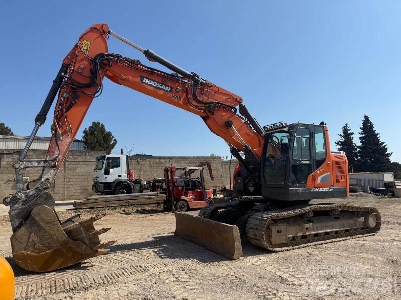 Doosan DX235LCR Raupenbagger