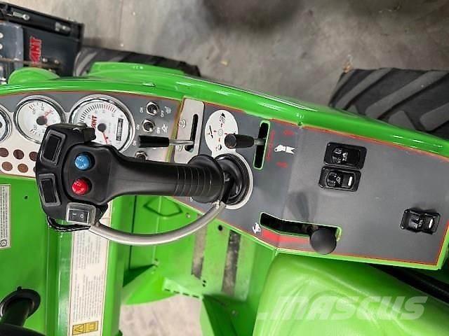 Avant 528 Kompaktlader