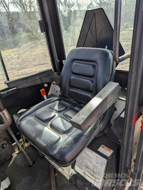Bobcat X220 Minibagger < 7t