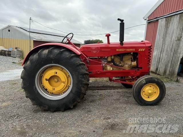  Massey Harris 444 Sonstige Baumaschinen
