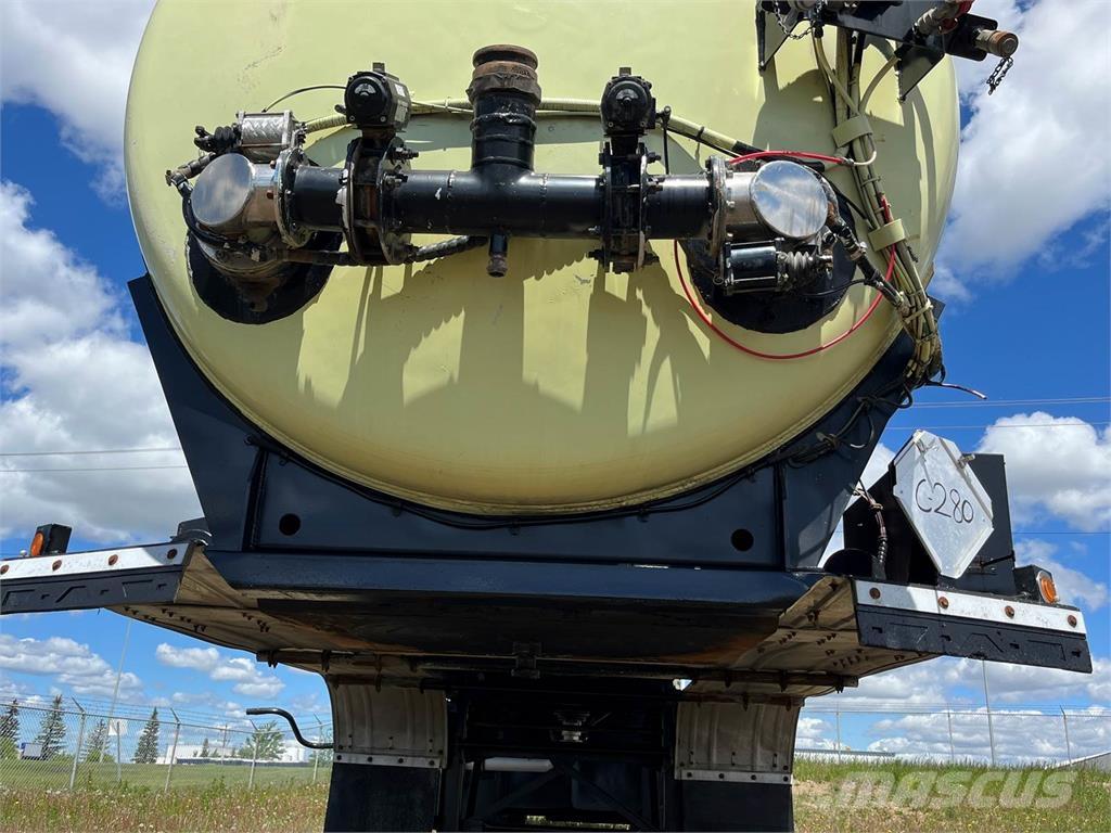 Advance  Tankanhänger