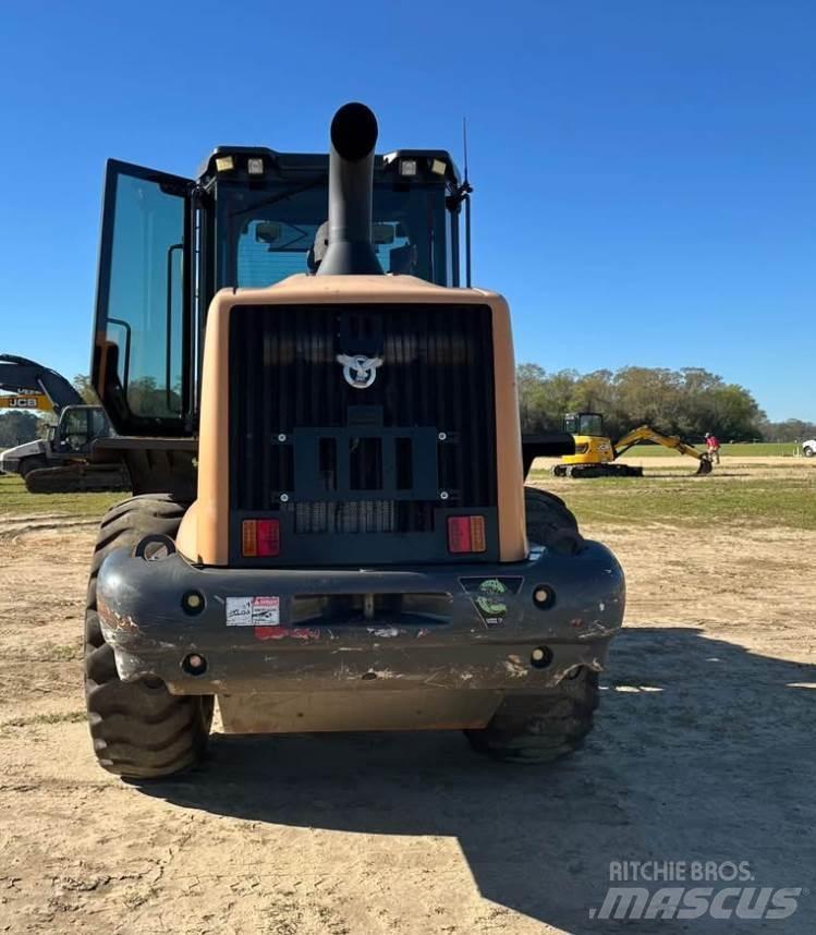 CASE 621G Radlader