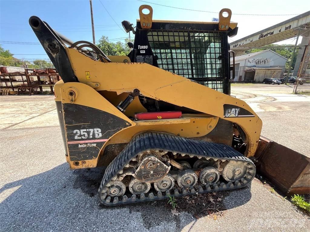 CAT 257B Kompaktlader