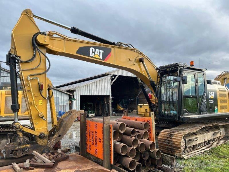 CAT 323FL Raupenbagger