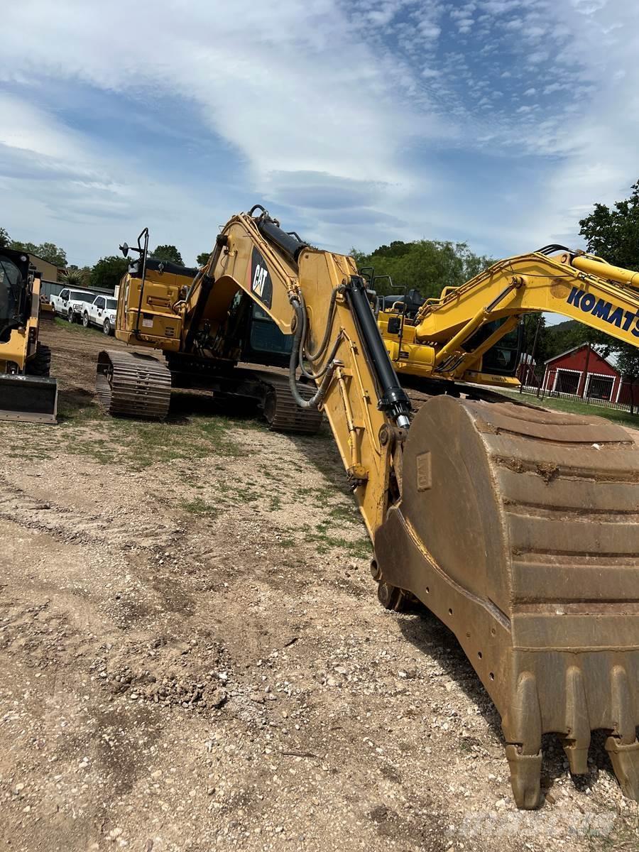 CAT 323FL Raupenbagger