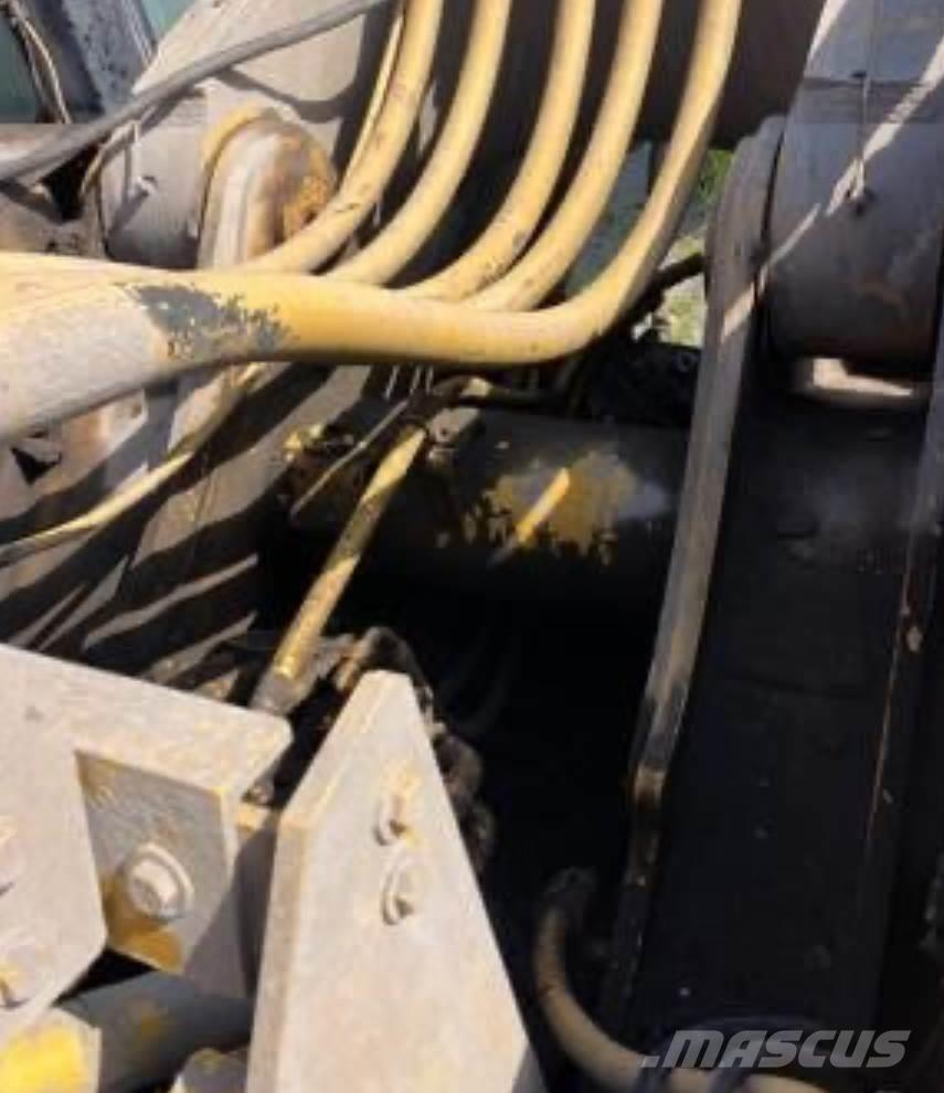 CAT 390FL Raupenbagger