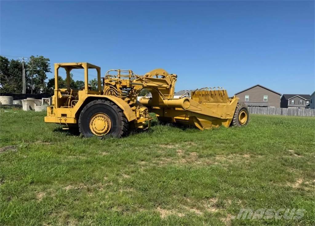 CAT 621B Schaber