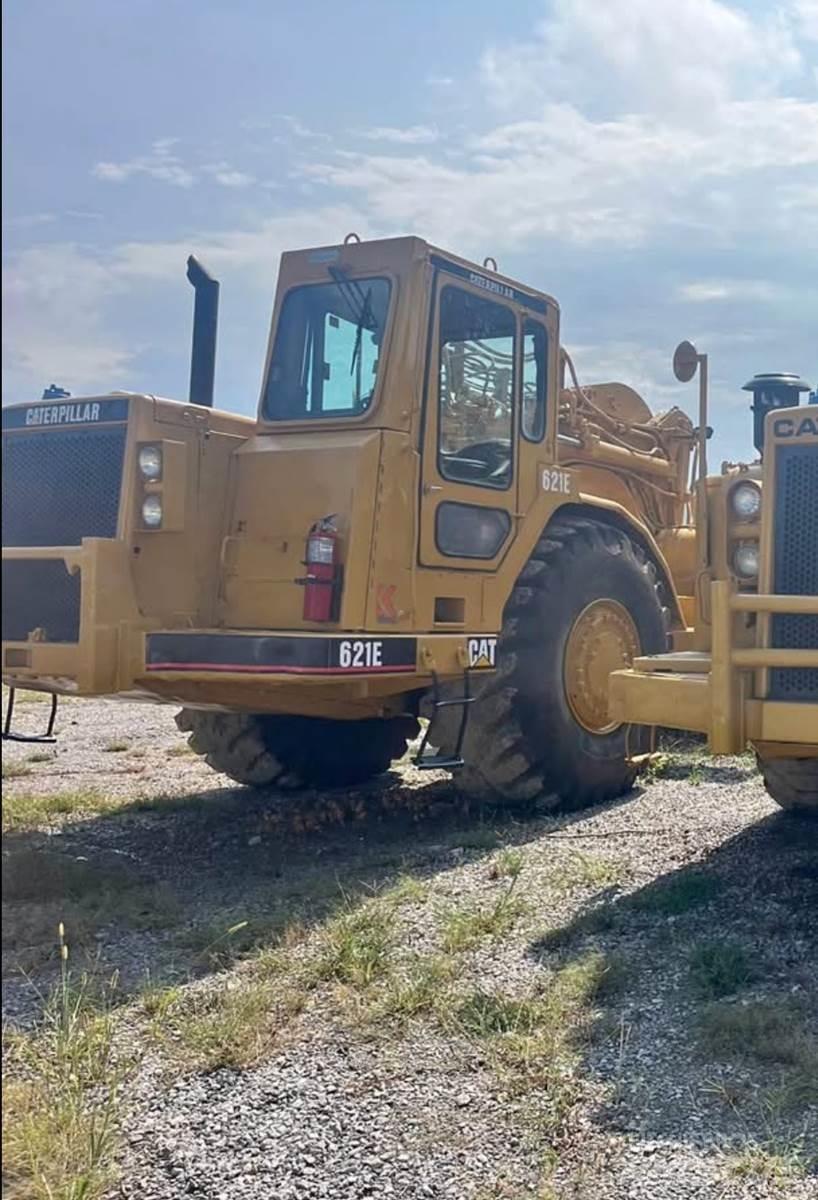 CAT 621E Schaber