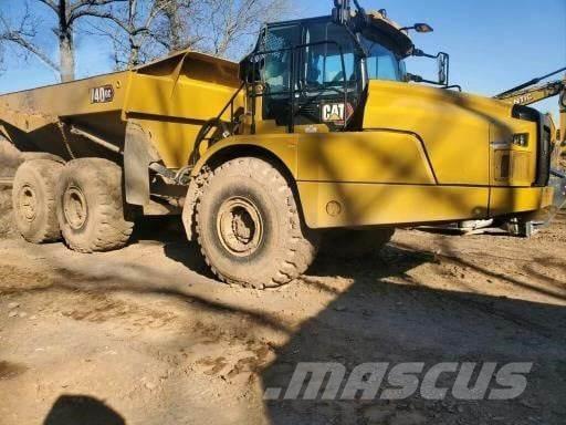 CAT 740GC Dumper - Knickgelenk