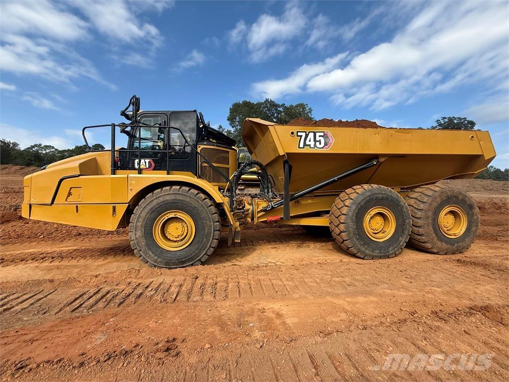 CAT 745 Dumper - Knickgelenk