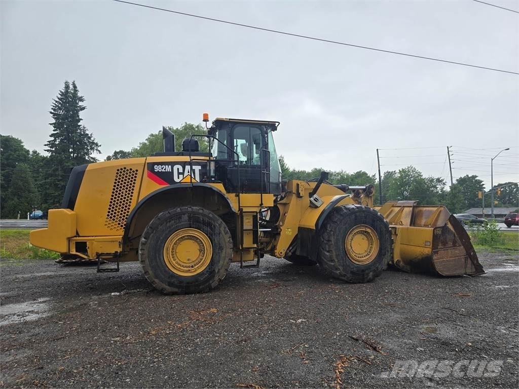 CAT 982M Radlader