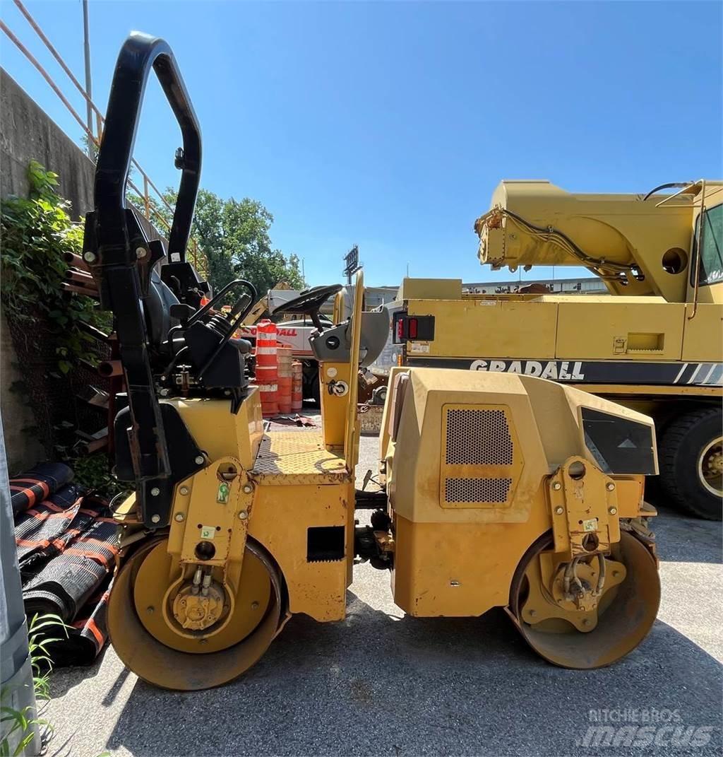 CAT CB22 Walzenzüge