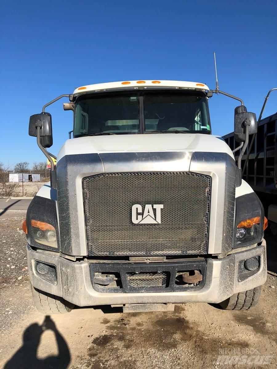CAT CT660 Kipper
