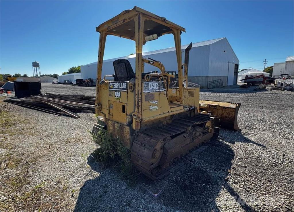 CAT D4C Bulldozer