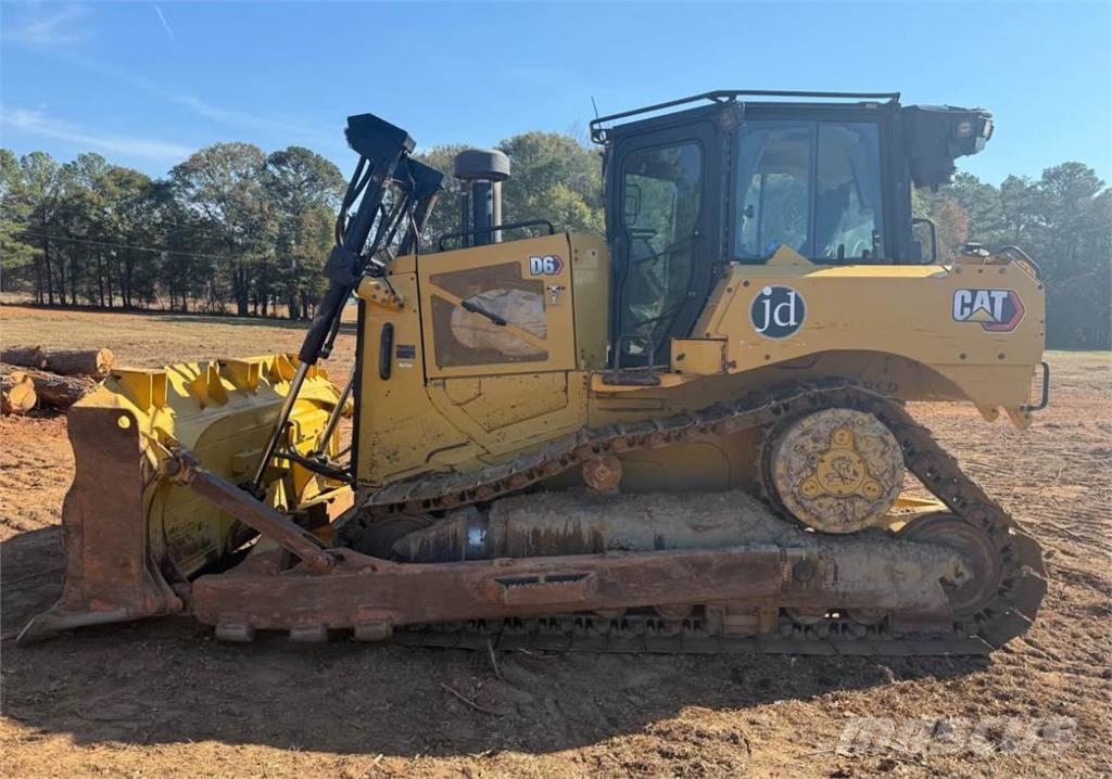 CAT D6 Bulldozer