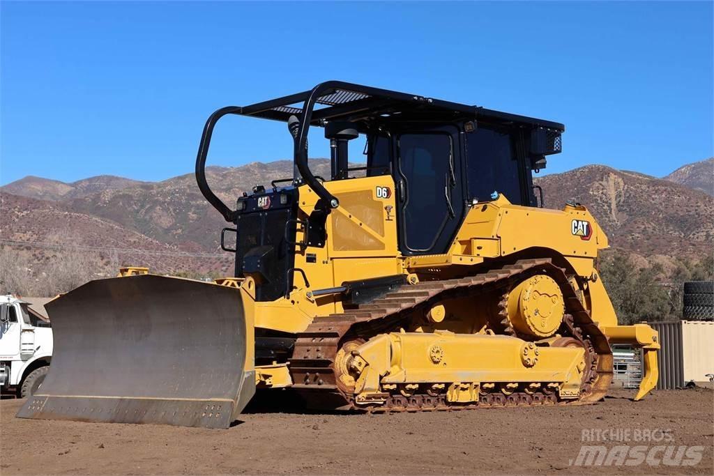 CAT D6 XL Bulldozer
