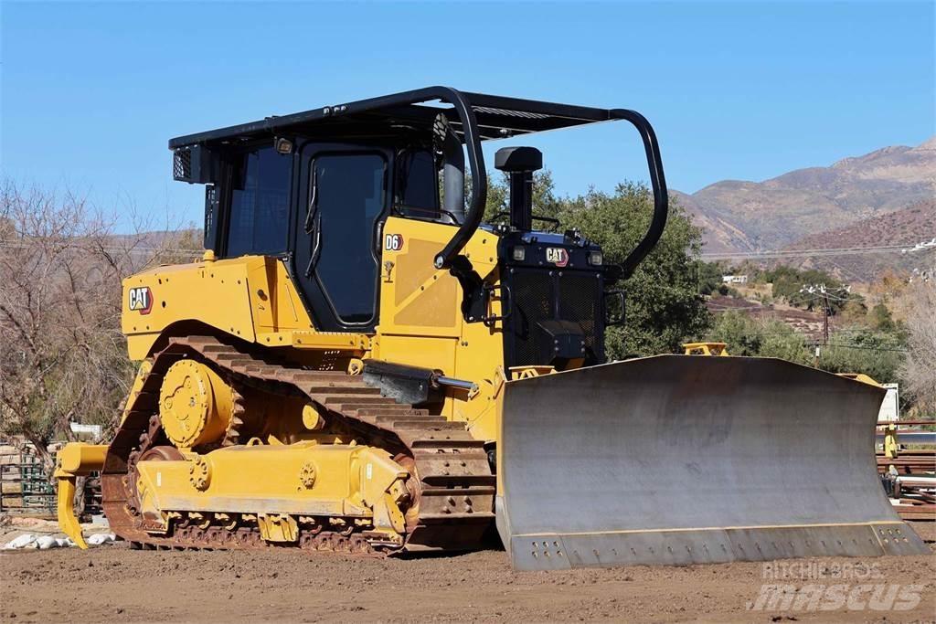 CAT D6 XL Bulldozer