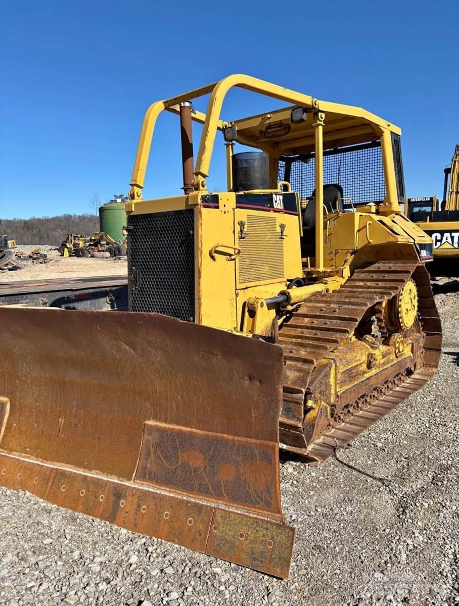 CAT D6M XL Bulldozer