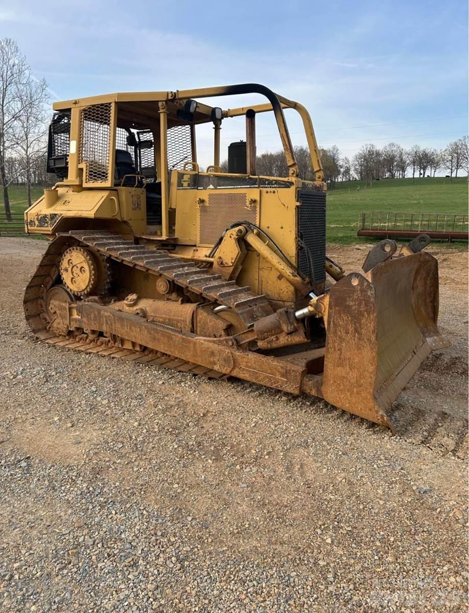 CAT D6M XL Bulldozer