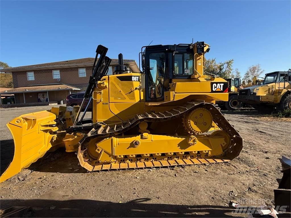 CAT D6T Bulldozer